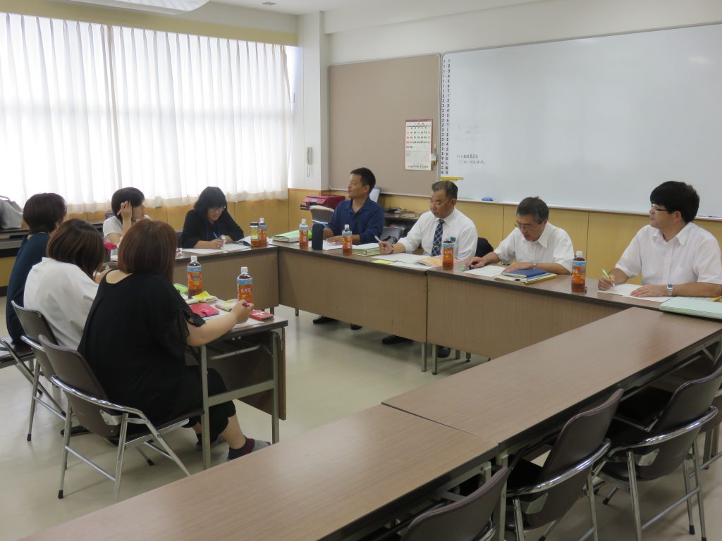 第5回「PTA本部役員会」が行われました! 第5回「PTA本部役員会」が行われました!